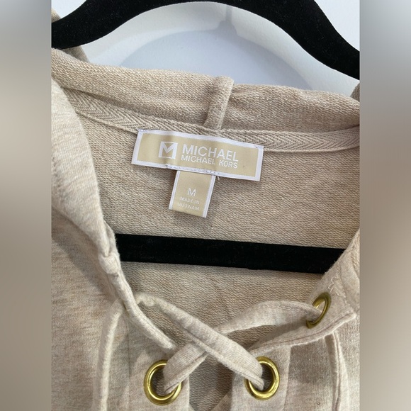 Michael Kors Long Sleeved Sweatshirt. Size Medium. - Picture 2 of 3